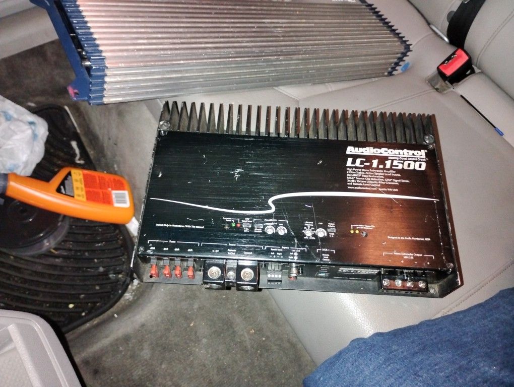 Audio Control. Lc-1500. Watt Amp