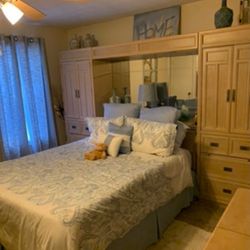Beutiful Bedroom Set!
