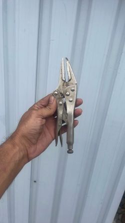 Pliers
