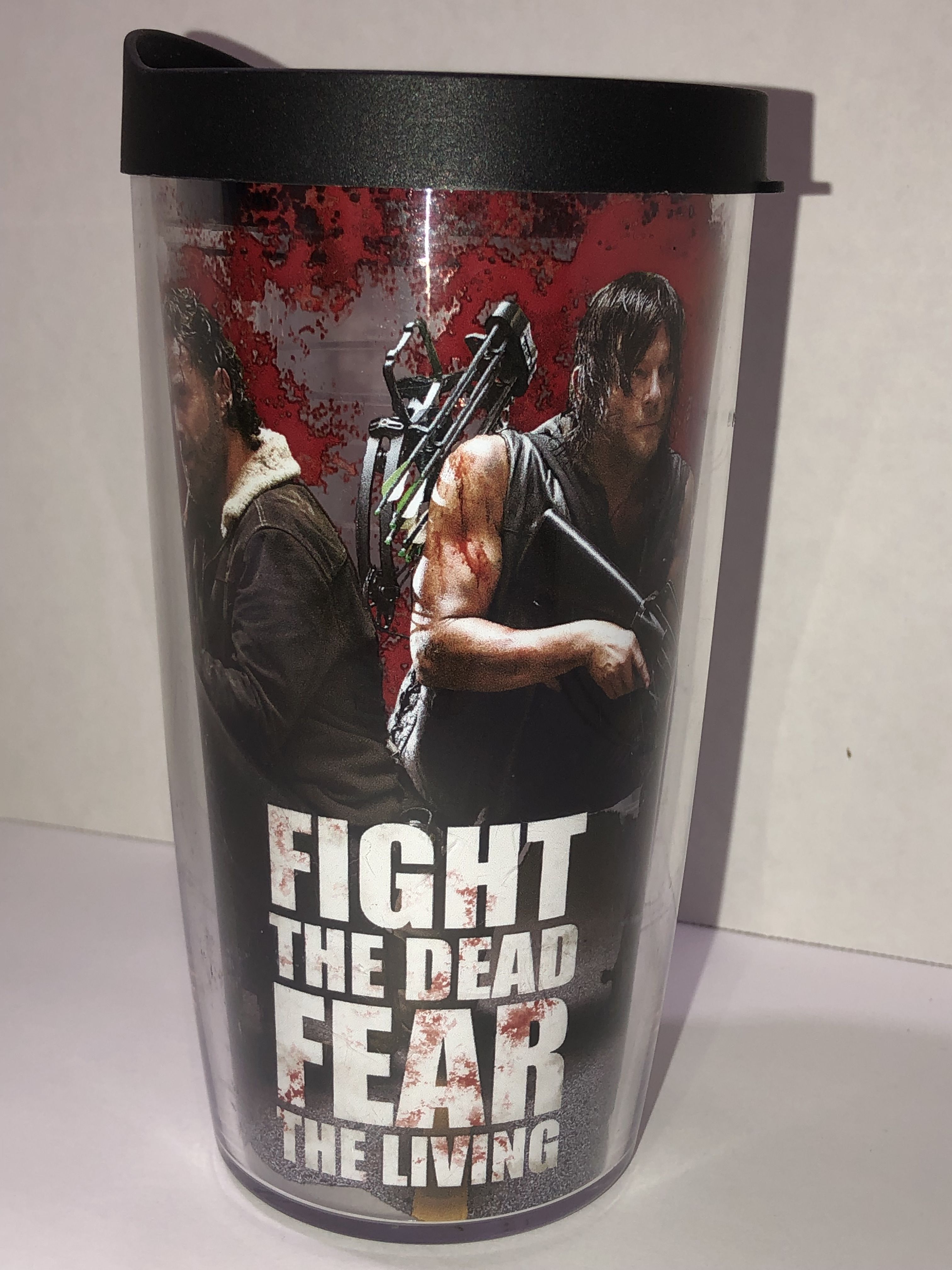 Tervis The Walking Dead Fight the Dead Fear the Living travel tumbler / plastic cup