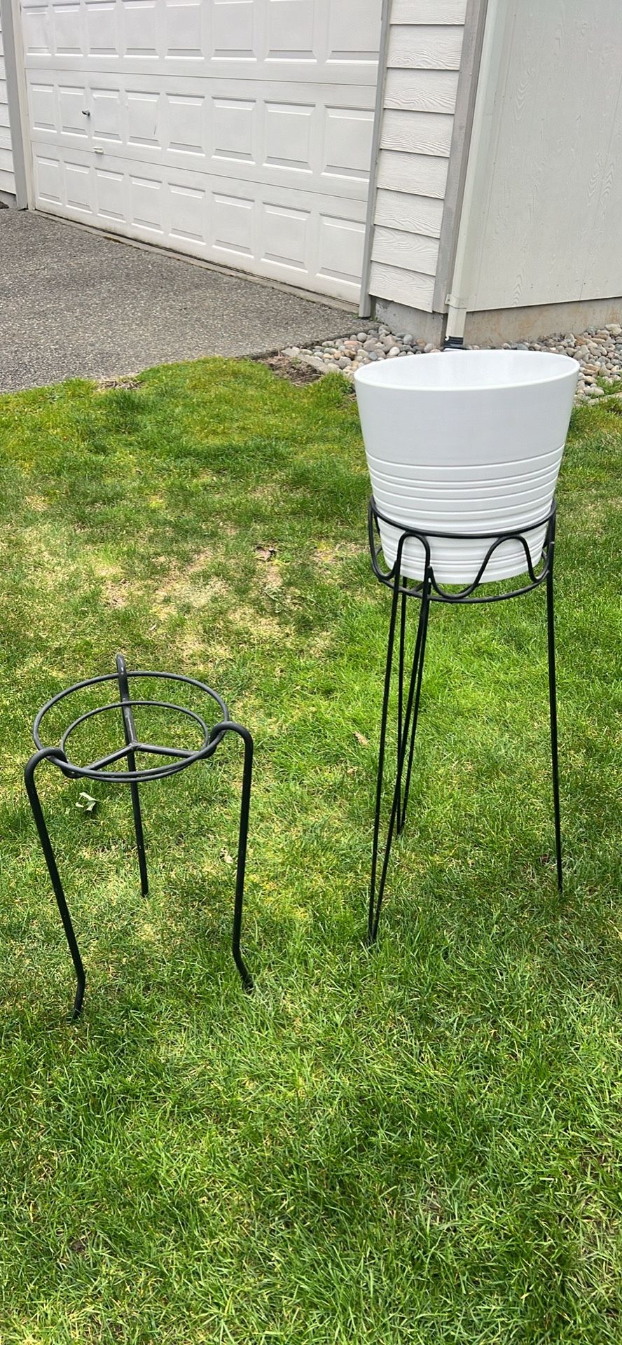 Plant Stands And Flower Pot