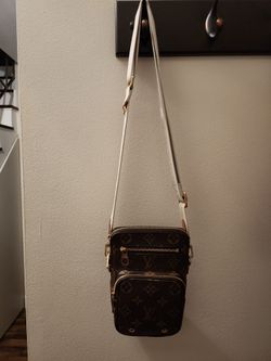 Louis Vuitton Utility Phone Sleeve