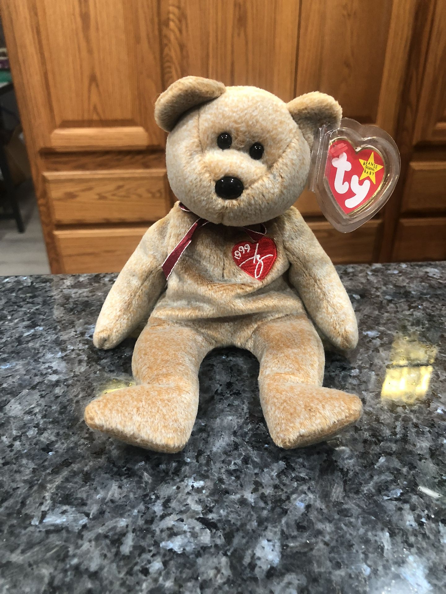 Ty Beanie Babie “Signature Bear”. 1999.  Brand New Size 7 inches Tall . Brand New With Tags 