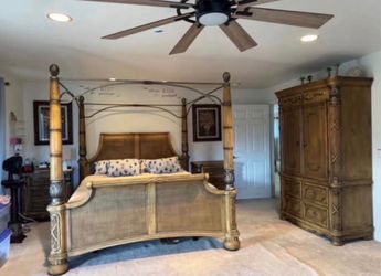 BEDROOM SET