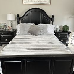 Queen Bedroom Set