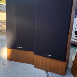 Pair Of vintage Kenwood JL-502 floor-standing speakers. 