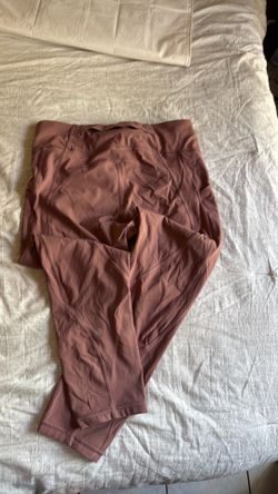Women’s Lululemon pants
