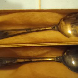 Vintage VV Vicks Jewelers sterling silver spoons