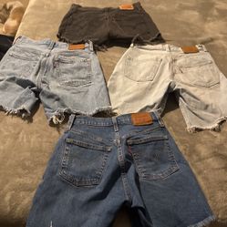 Levi’s  Shorts  