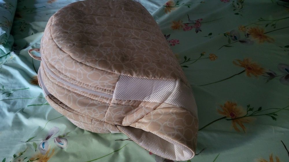 Travel Snuggle Nest