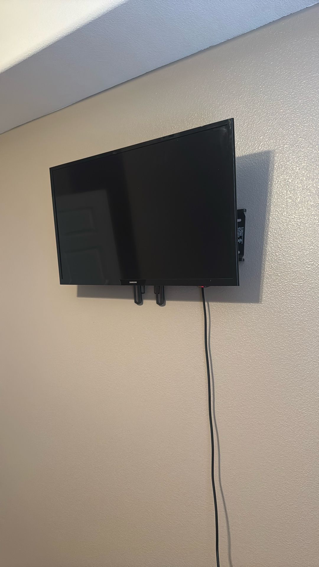 Tv And Bracket