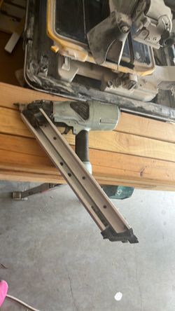 Metabo NR 65AK2 2 1/2 “ strip nailer