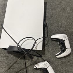 PS5 Console w/ Accessories 