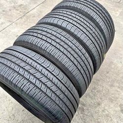255 60 18 Tires Con 80% De Vida Las 4 De La Marca GOODYEAR 
