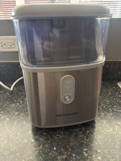 Frigidaire Countertop Ice Maker