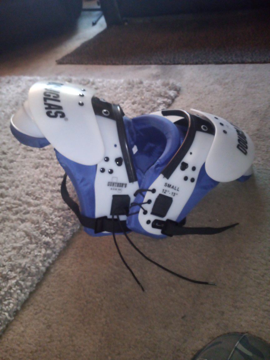 Gunther's Douglas Shoulder Pads Size Small 12 To 13 Inches In Great Condition Football Pads