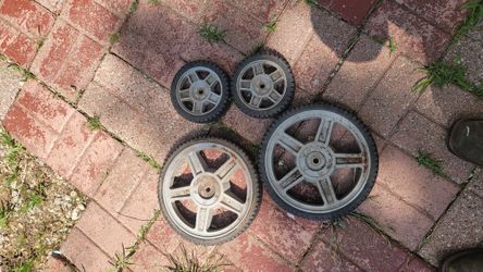 Lawnmower Tires