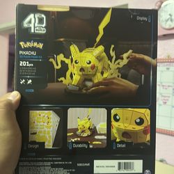 4D build pikachu model set Display