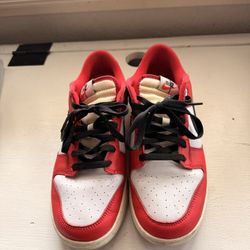 Nike Dunk Size 9.5 In Good Condition. Make Me Reasonable Offer. Selling Cheap.