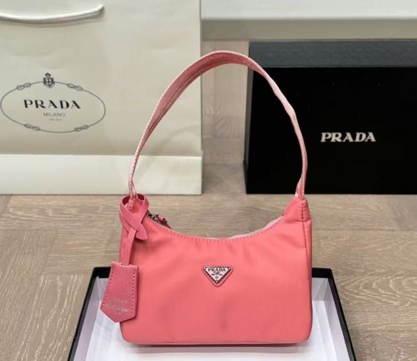 Elegant Pink Tote & Shoulder Bag, Fashionable and Practical