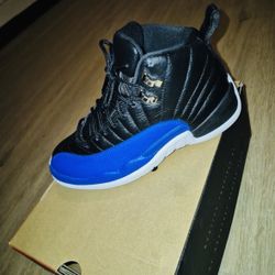 Air Jordan Retro 12 Hype Royal 