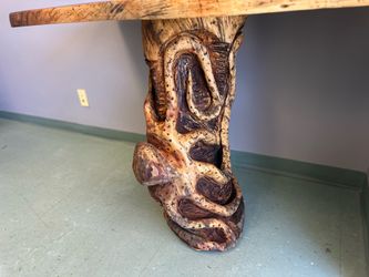 Octopus table