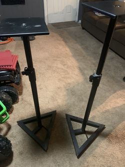 Pro Line Speaker Stands For Studio