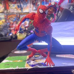 Sh.Figure.arts Peter B Parker 