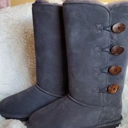 Bearpaw Tall Boots