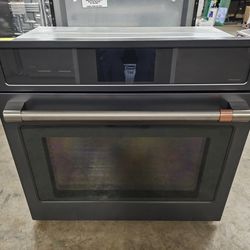 Single wall oven NEW 30” Cafe brand