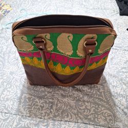 Jute Cottage Brand Purse . 5 Dollars