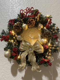 Unique mini wreath with lights