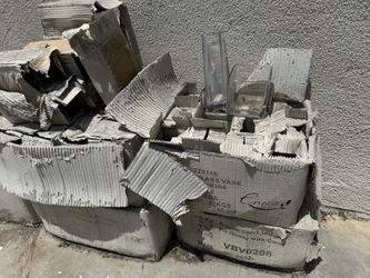 Free Vase Pickup  , Size Varies 