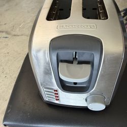 BLACK+DECKER 2-Slice Toaster with Extra-wide Slots, Stainless Steel