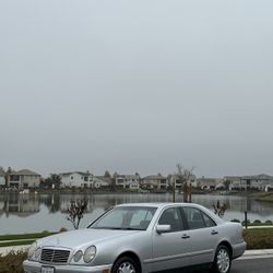 1998 Mercedes Benz E320