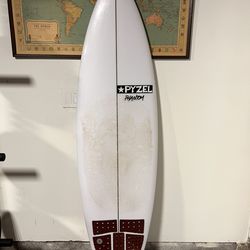 Surfboard - Pyzel Phantom