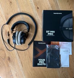 Beyerdynamic DT990 PRO