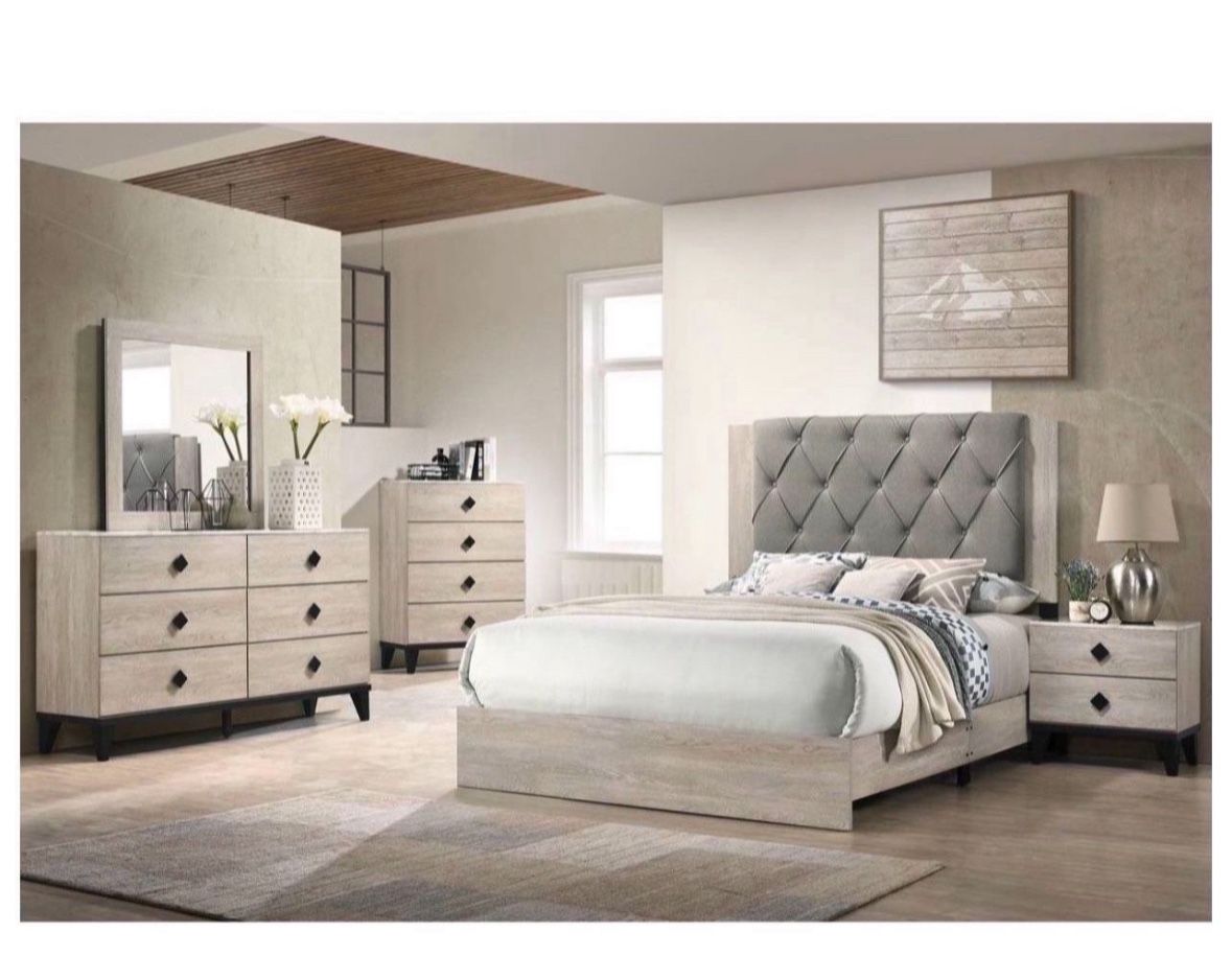 4- Pc Bedroom set Dresser,Mirror Nightstand (1) Queen size bed frame Not including Mattress and Box Sp