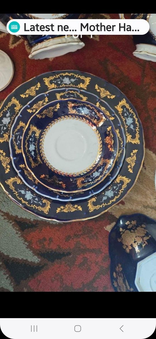 Beautiful Blue Gold Trim Dishset