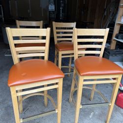 4 high chairs