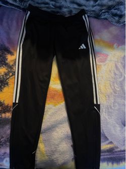 Adidas women’s pants size medium