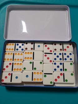 Color Dominos