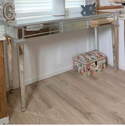 Mesa grande de vidrio