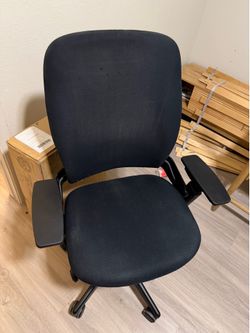 Steelcase Leap V2