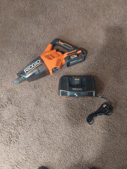 Ridgid 18v vacuum w/ charger