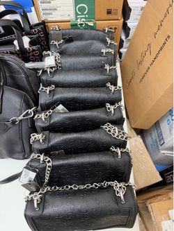 Purses & Wallets
