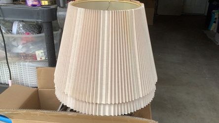 2 Marble Print lampshade.