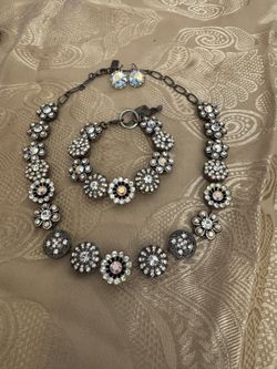 MARIANNA Jewelry Swarovski Crystals Flower Necklace, Bracelet, & Earrings Set