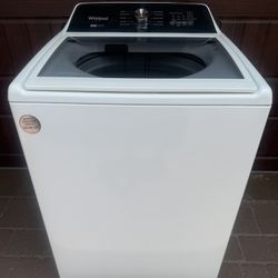 MINT CONDITION WHIRLPOOL WASHER