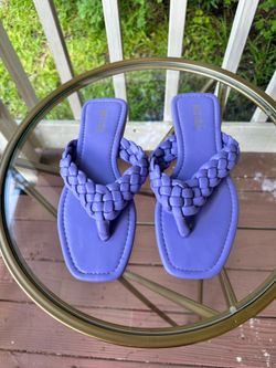 Lavender thong sandal
